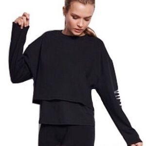 Victoria's Secret Black Crewneck Long Sleeve Cropped Sweatshirt